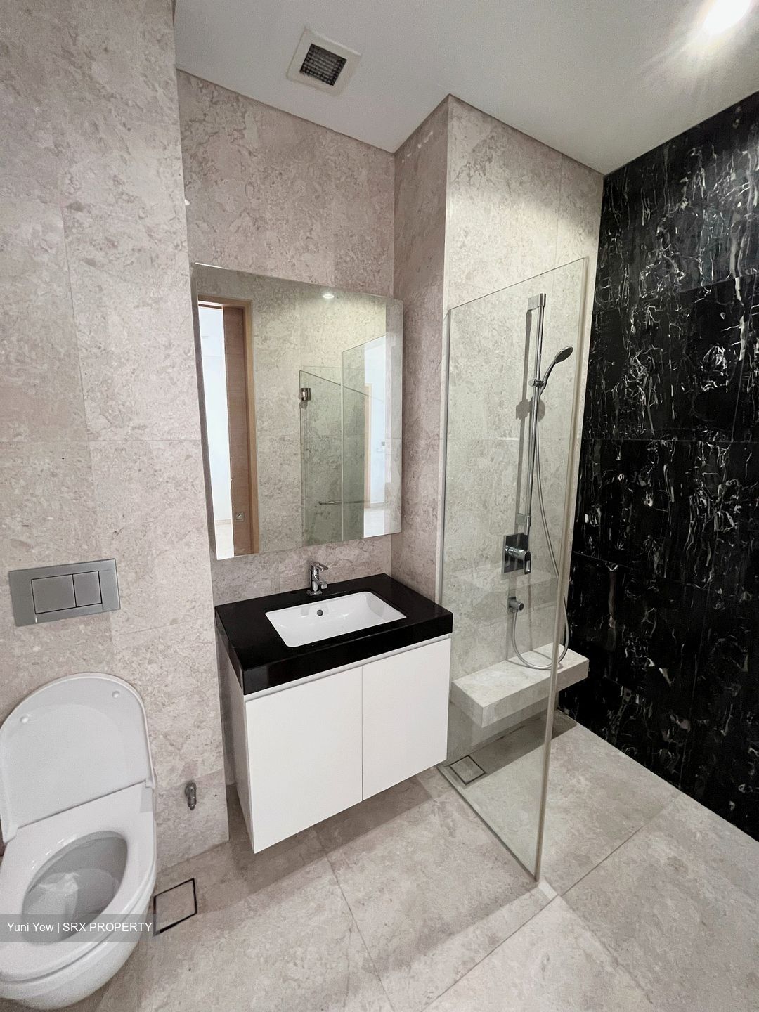 Dorsett Residences (D2), Apartment #372471111
